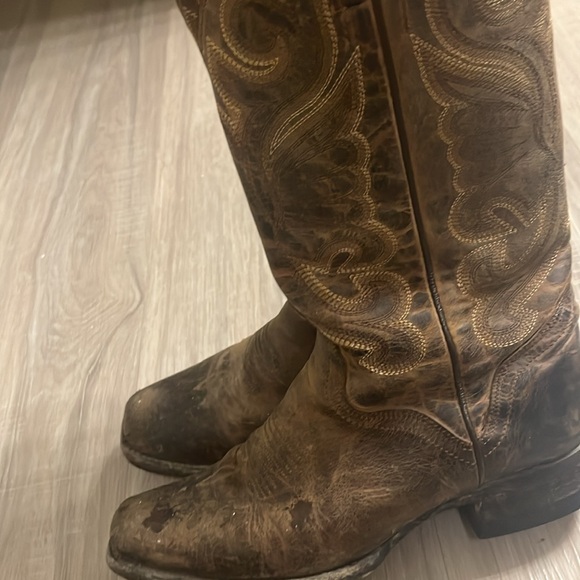 J.B Diillon Boots - Picture 4 of 9